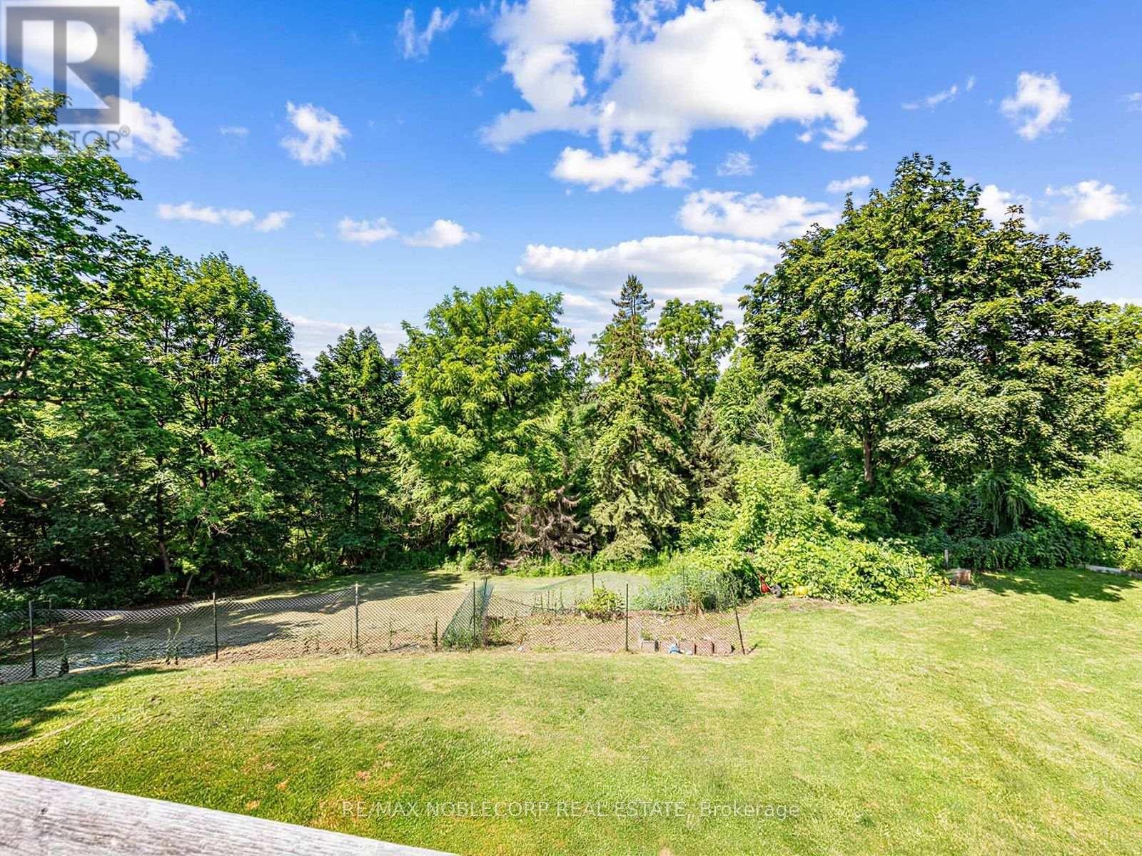 12 George Mckenzie Court, Toronto, Ontario  M9M 0E1 - Photo 44 - W13562062