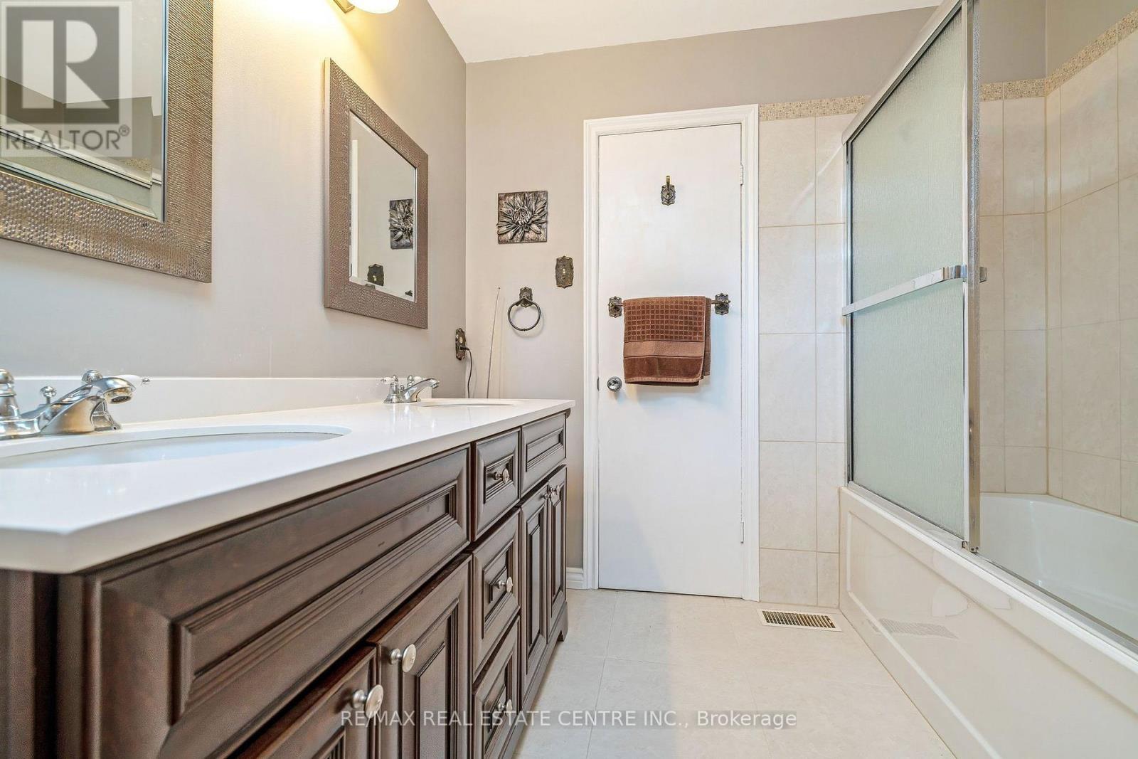 391 Bell Street, Milton, Ontario  L9T 2B2 - Photo 14 - W13562076