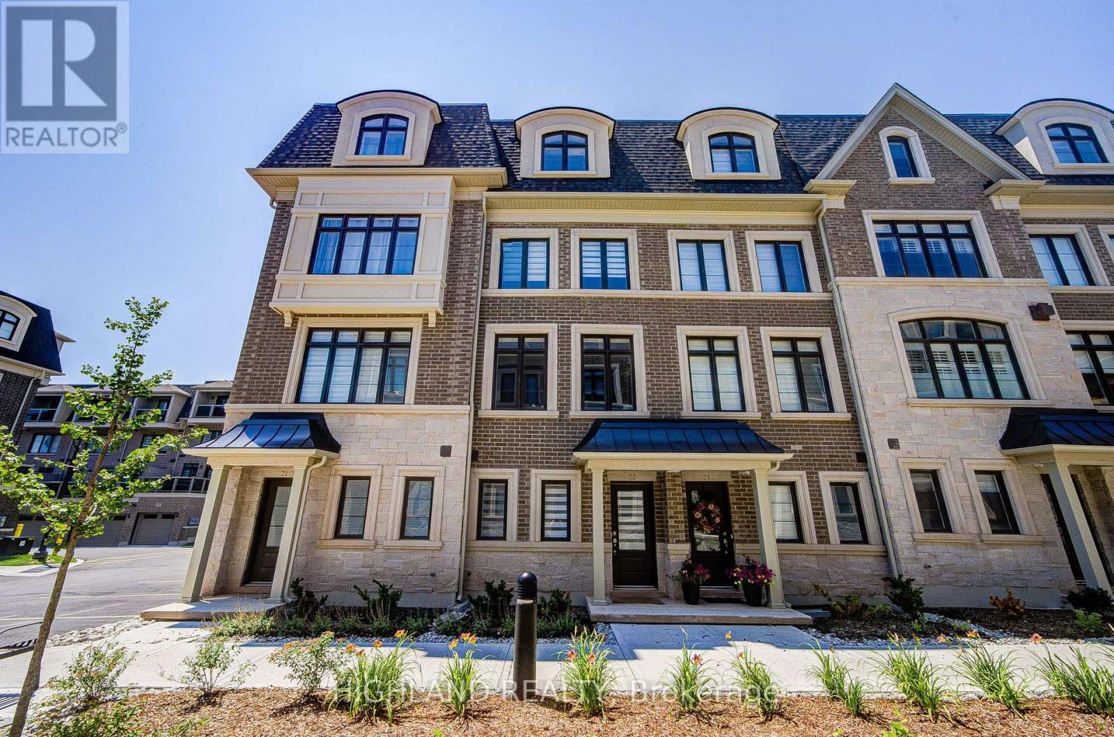 22 - 270 MELODY COMMON, Oakville, Ontario