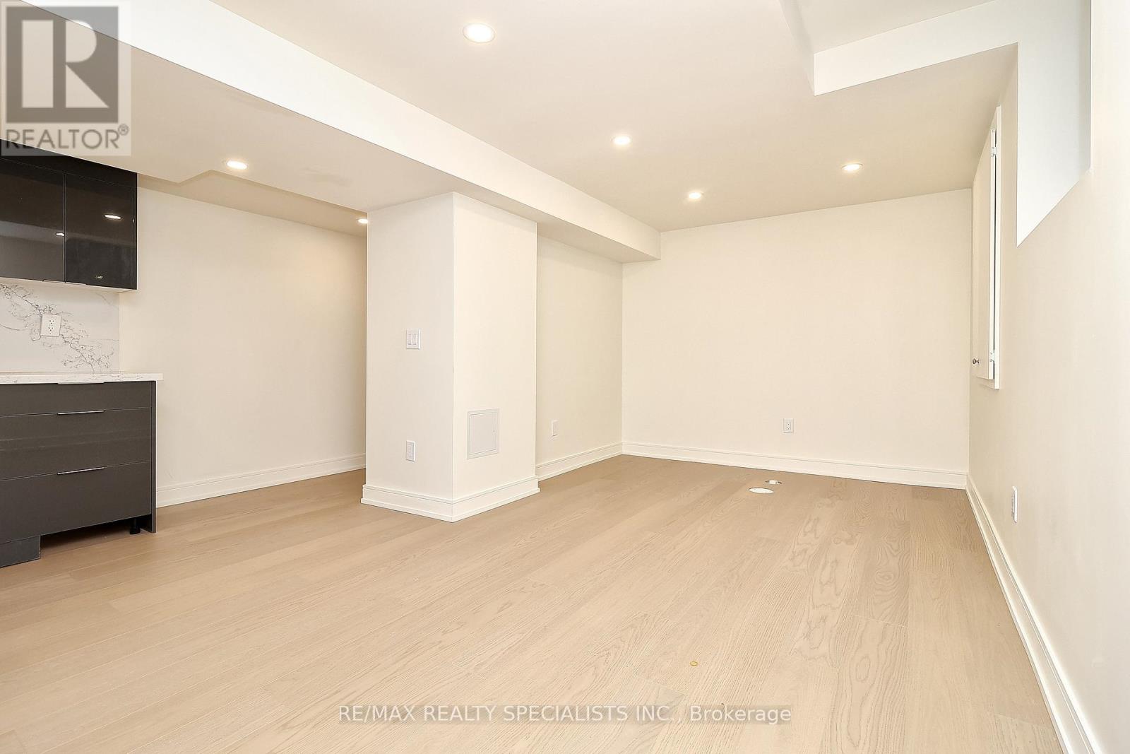 5815 Rainspring Drive, Mississauga, Ontario  L5M 6X6 - Photo 14 - W13562162