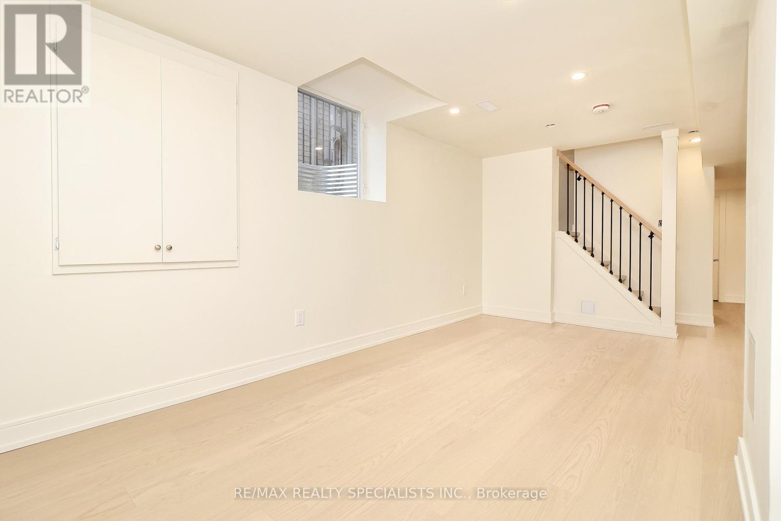 5815 Rainspring Drive, Mississauga, Ontario  L5M 6X6 - Photo 17 - W13562162