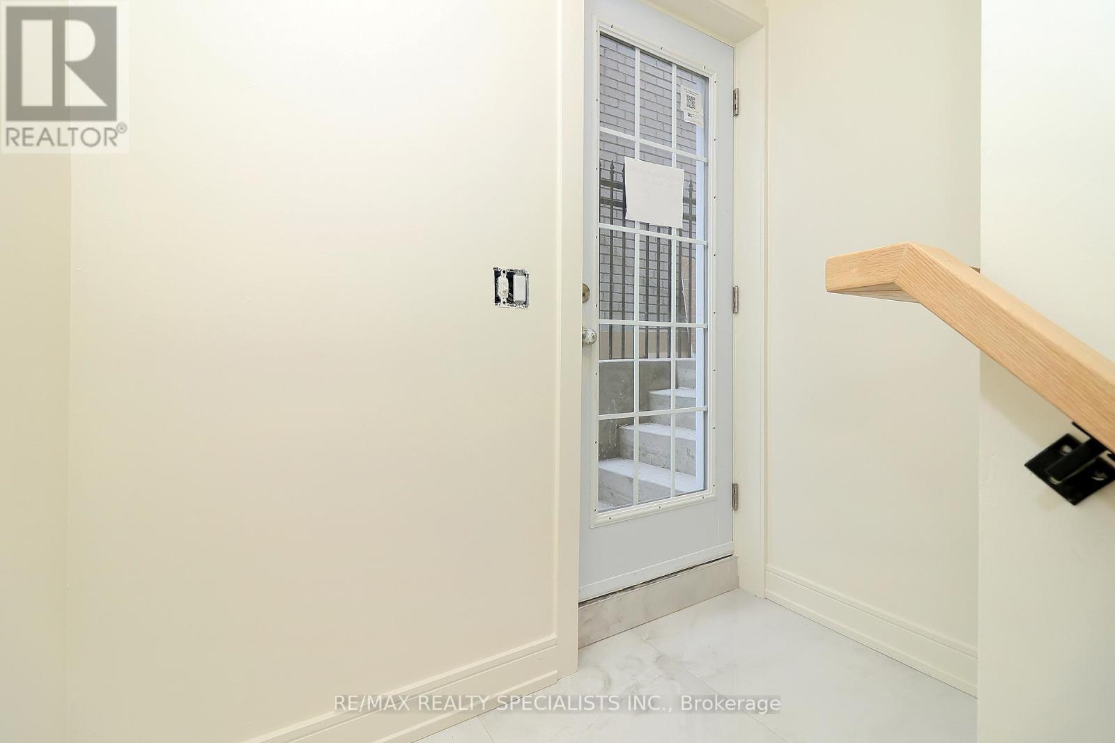 5815 Rainspring Drive, Mississauga, Ontario  L5M 6X6 - Photo 24 - W13562162