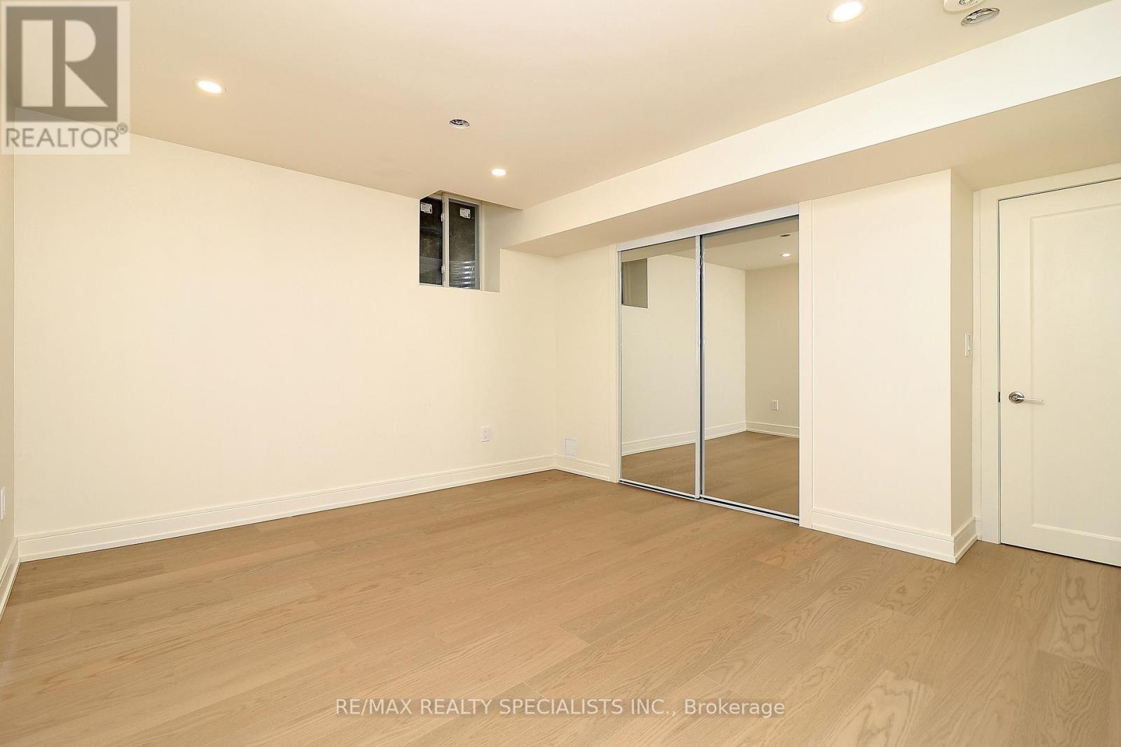 5815 Rainspring Drive, Mississauga, Ontario  L5M 6X6 - Photo 9 - W13562162