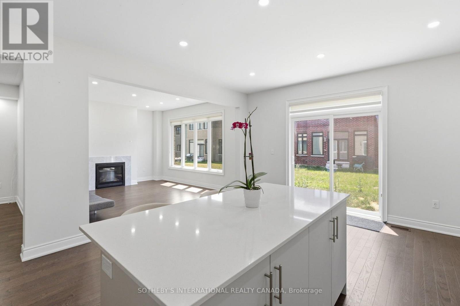 32 Bermondsey Way, Brampton, Ontario  L6Y 6K9 - Photo 11 - W13562188