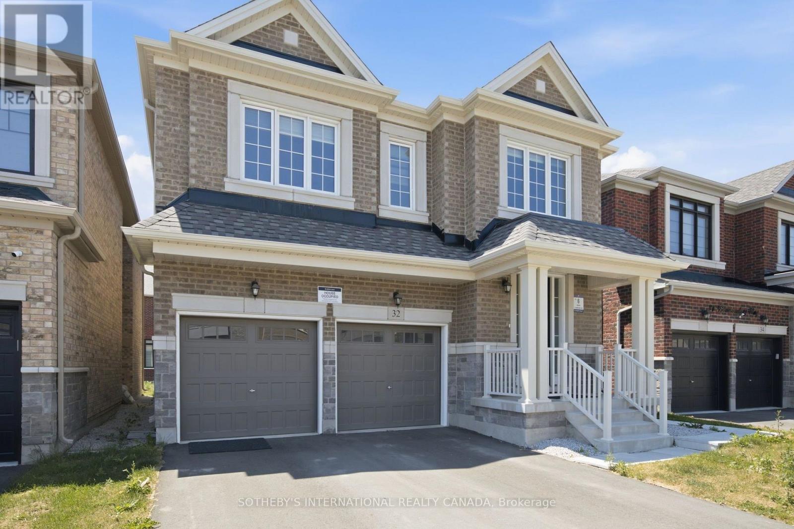 32 Bermondsey Way, Brampton, Ontario  L6Y 6K9 - Photo 2 - W13562188