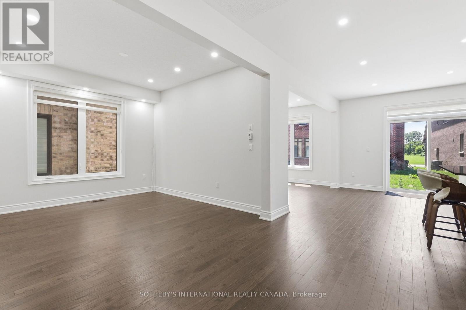 32 Bermondsey Way, Brampton, Ontario  L6Y 6K9 - Photo 6 - W13562188