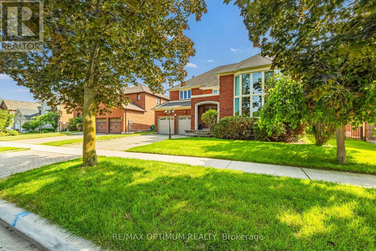 5859 Riverside Place, Mississauga, Ontario  L5M 4X1 - Photo 2 - W13562228