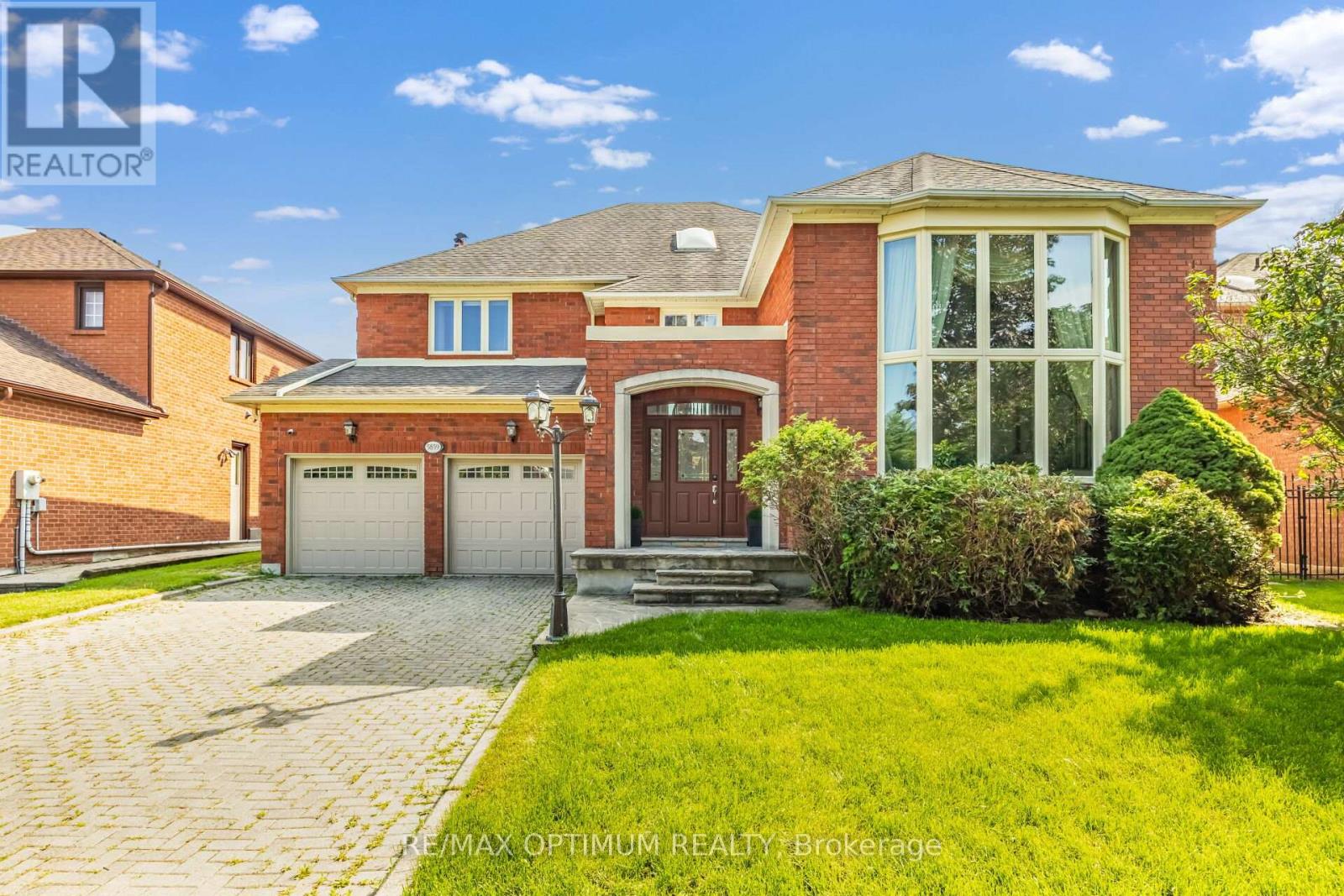 5859 Riverside Place, Mississauga, Ontario  L5M 4X1 - Photo 4 - W13562228