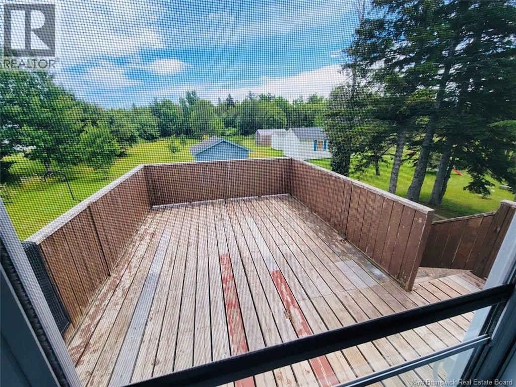 326 1ere Rue, Shippagan, New Brunswick E8S 1T3 - Photo 3 - NB136212