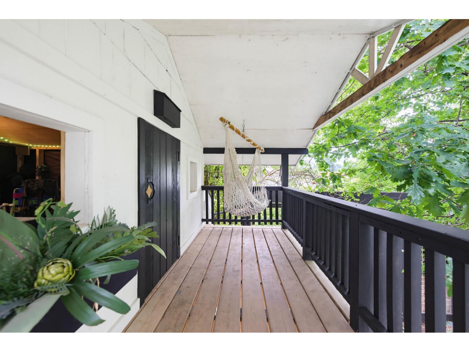 Listing image 30