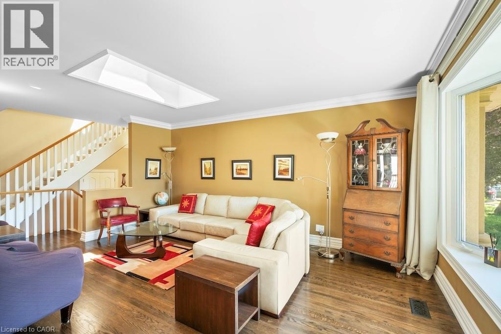 583 Stephens Crescent, Oakville, Ontario  L6K 1Y2 - Photo 5 - 40847189