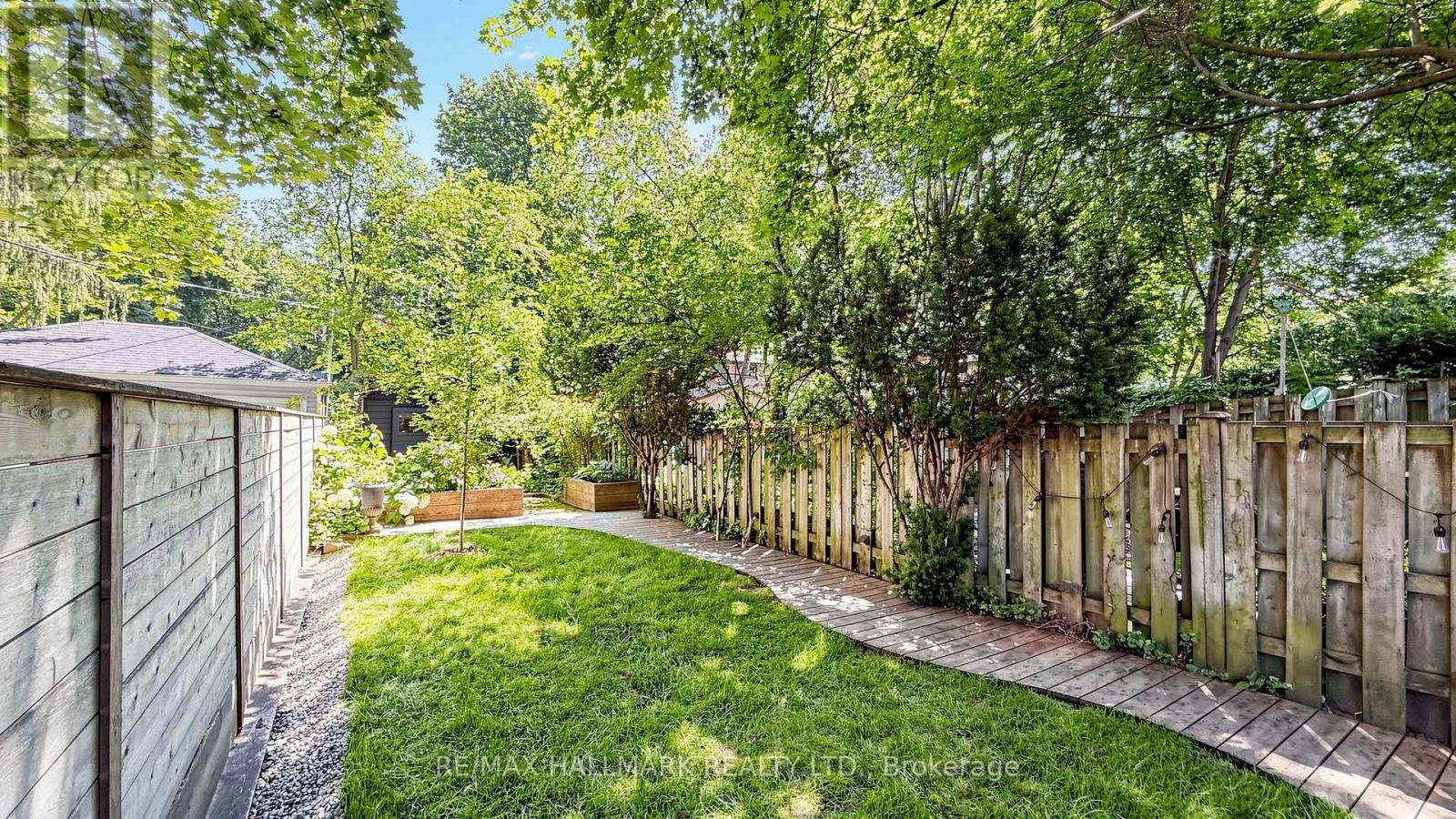 17 Ingham Avenue, Toronto, Ontario  M4K 2W4 - Photo 37 - E13560076