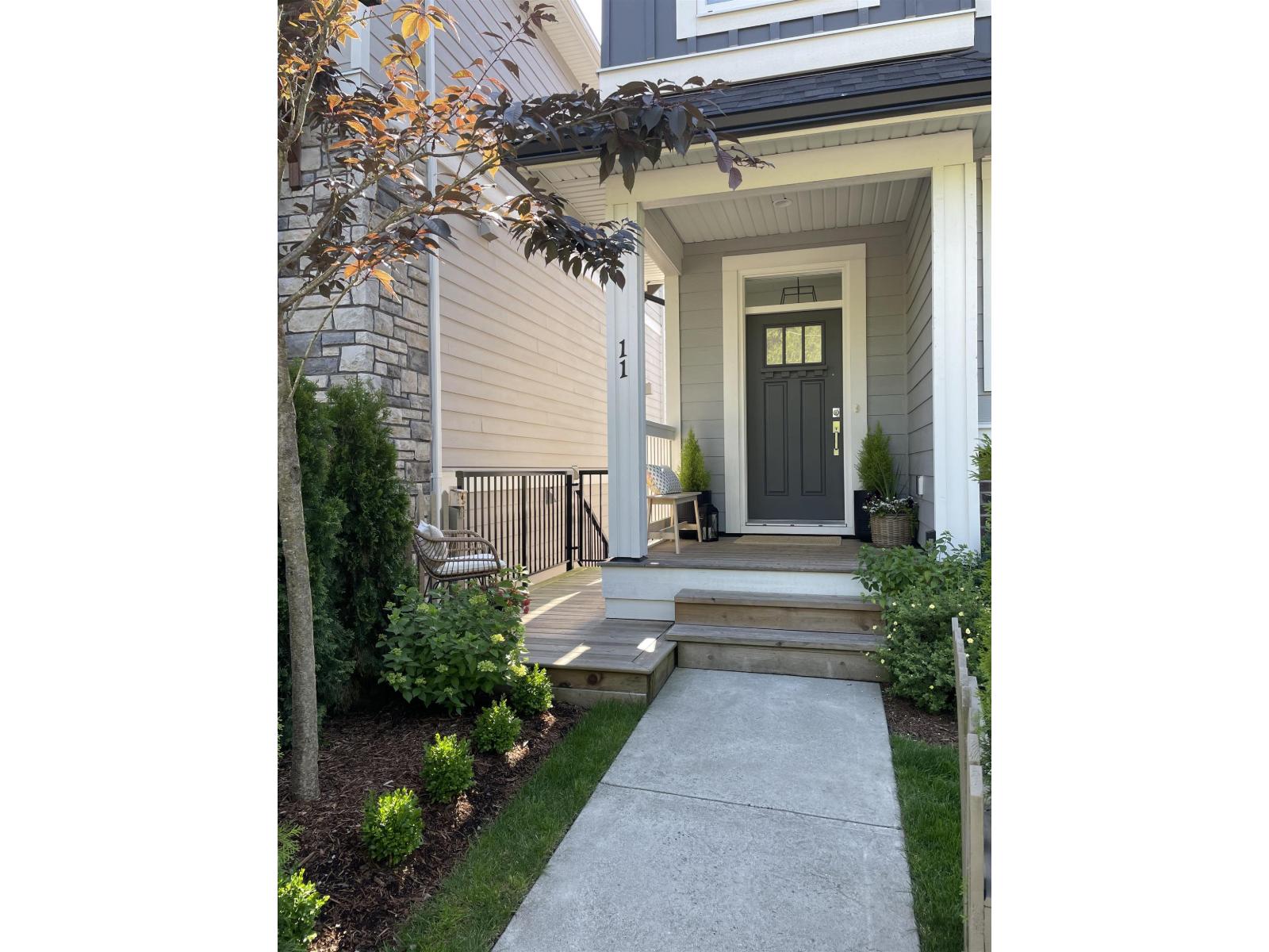 11 4295 OLD CLAYBURN ROAD — photo 38