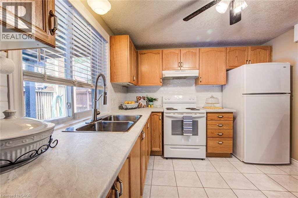 110 Glencliffe Court, Kitchener, Ontario  N2B 3X1 - Photo 33 - 40845636