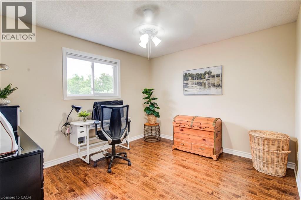 110 Glencliffe Court, Kitchener, Ontario  N2B 3X1 - Photo 29 - 40845636