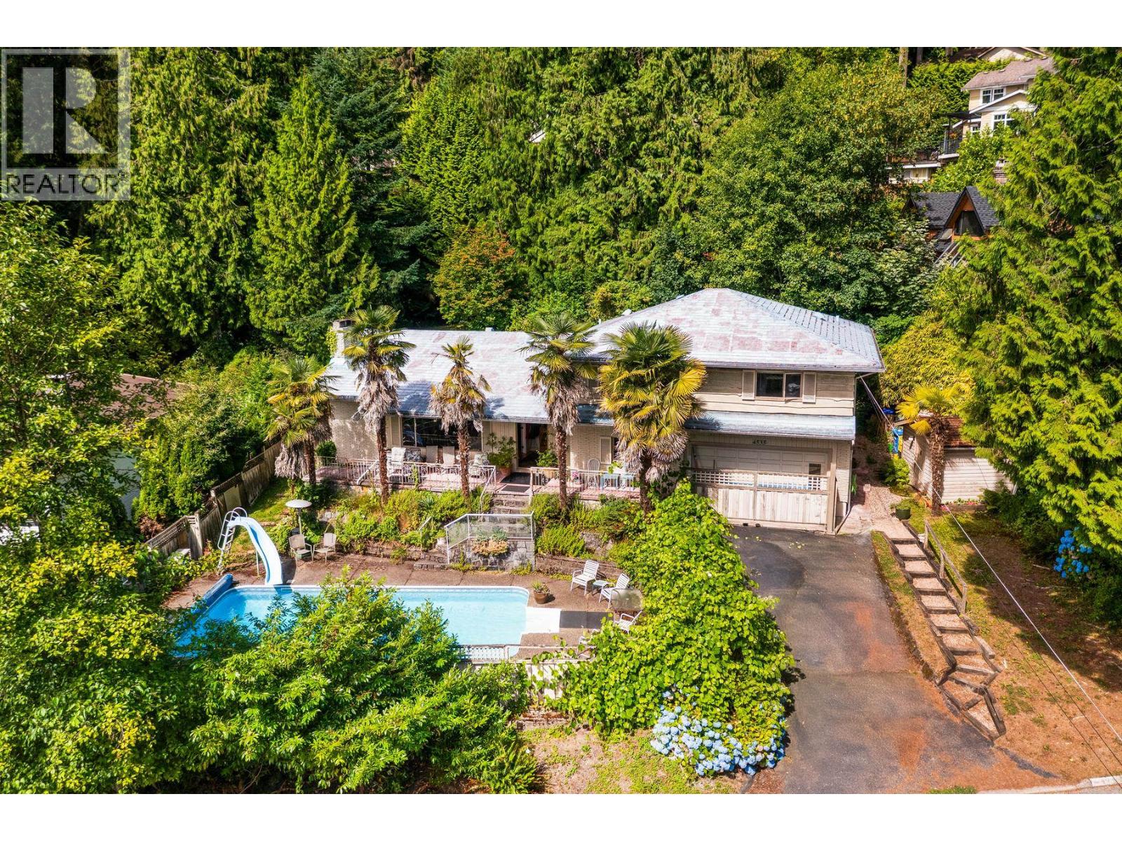 4535 MOUNTAIN HIGHWAY, north vancouver, British Columbia