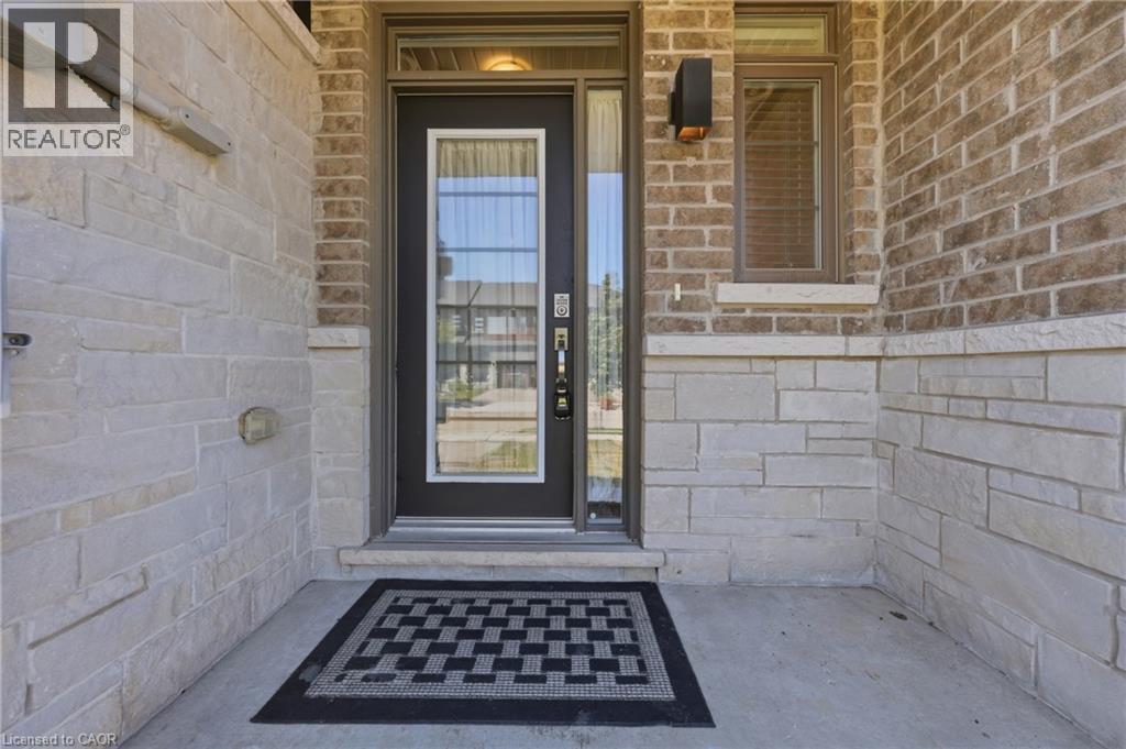 37 Greenwich Avenue, Stoney Creek, Ontario  L8J 0L5 - Photo 4 - 40847858