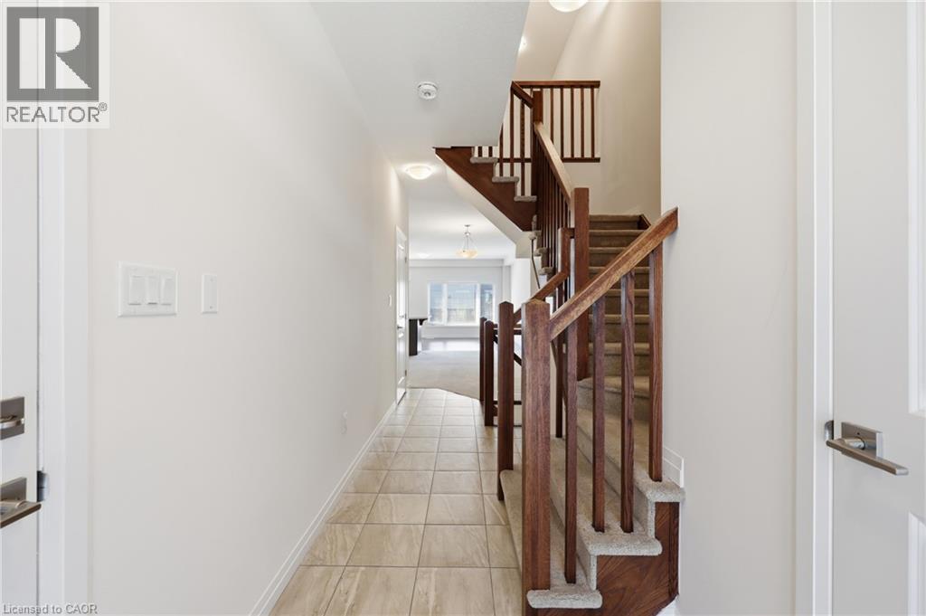 37 Greenwich Avenue, Stoney Creek, Ontario  L8J 0L5 - Photo 6 - 40847858