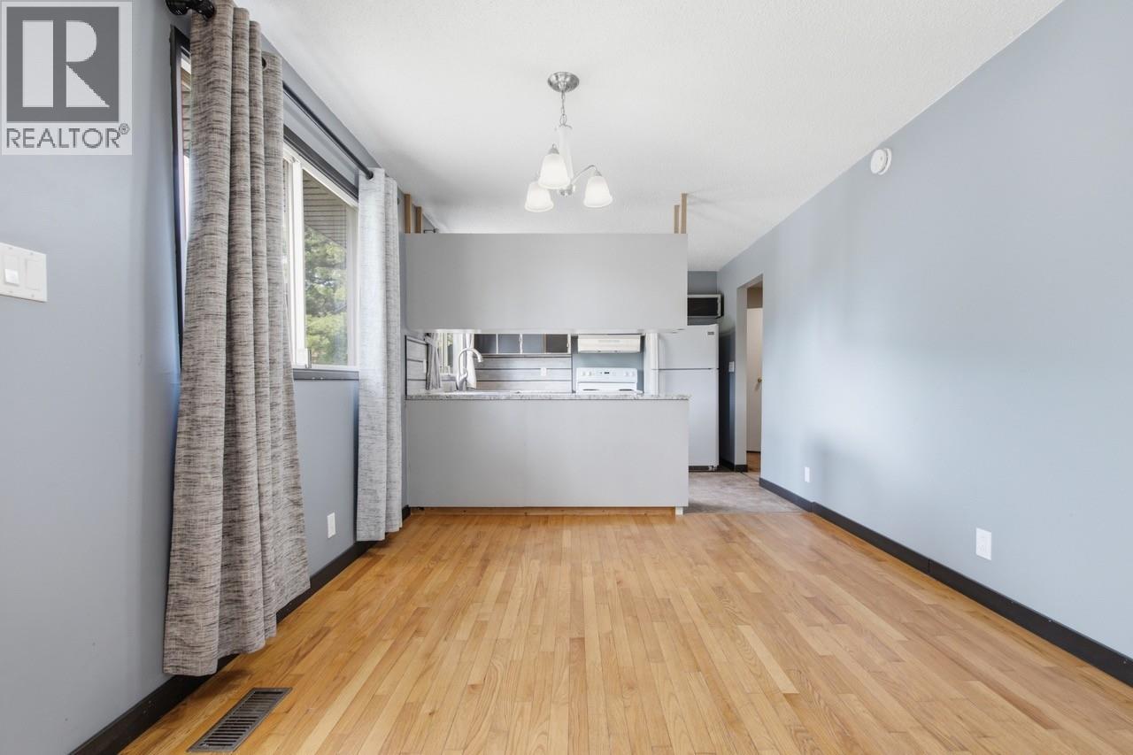 4608 CROCUS CRESCENT — photo 12