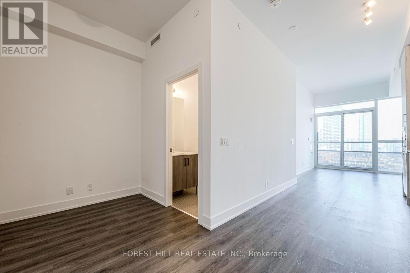 1805 - 11 Lillian Street, Toronto, Ontario  M4S 0C3 - Photo 5 - C13562254