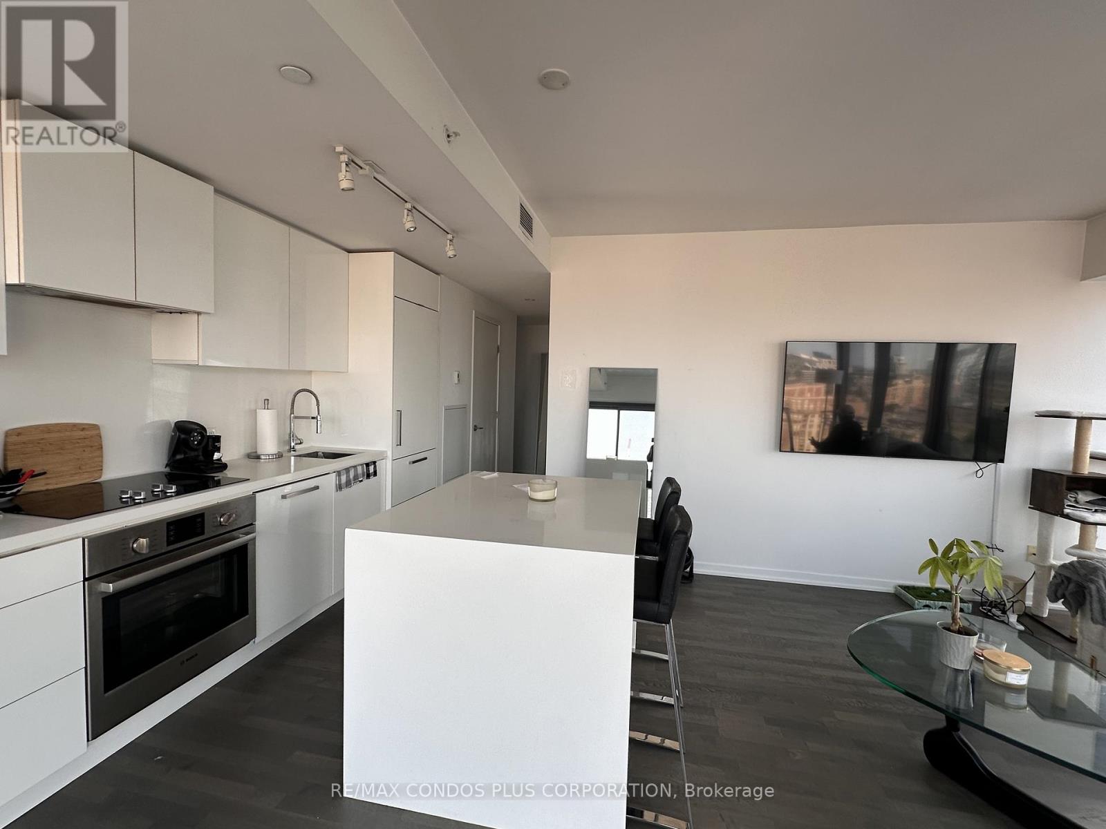 2102 - 60 Colborne Street, Toronto, Ontario  M5E 0B7 - Photo 3 - C13562292