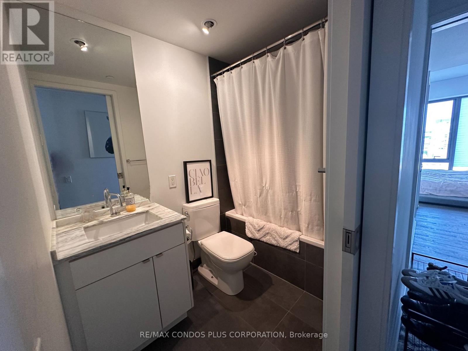 2102 - 60 Colborne Street, Toronto, Ontario  M5E 0B7 - Photo 9 - C13562292