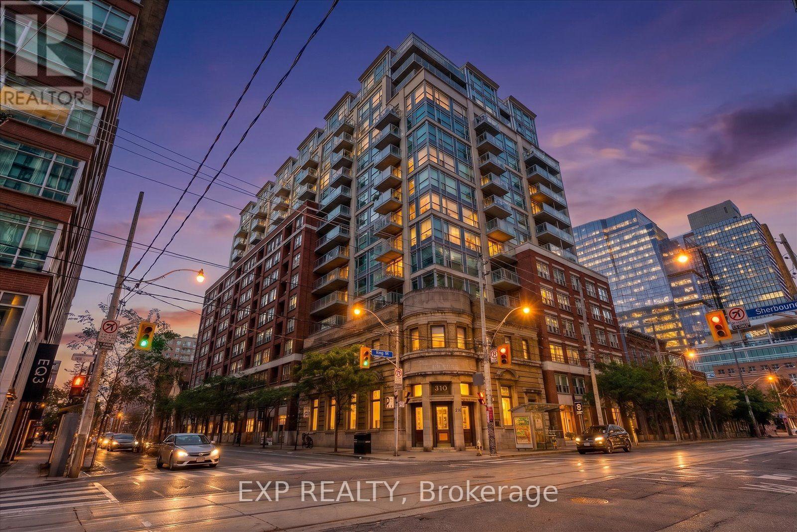 <div class="slider-price">$1,189,999</div><p>408 - 230 King Street E, Toronto, Ontario</p>