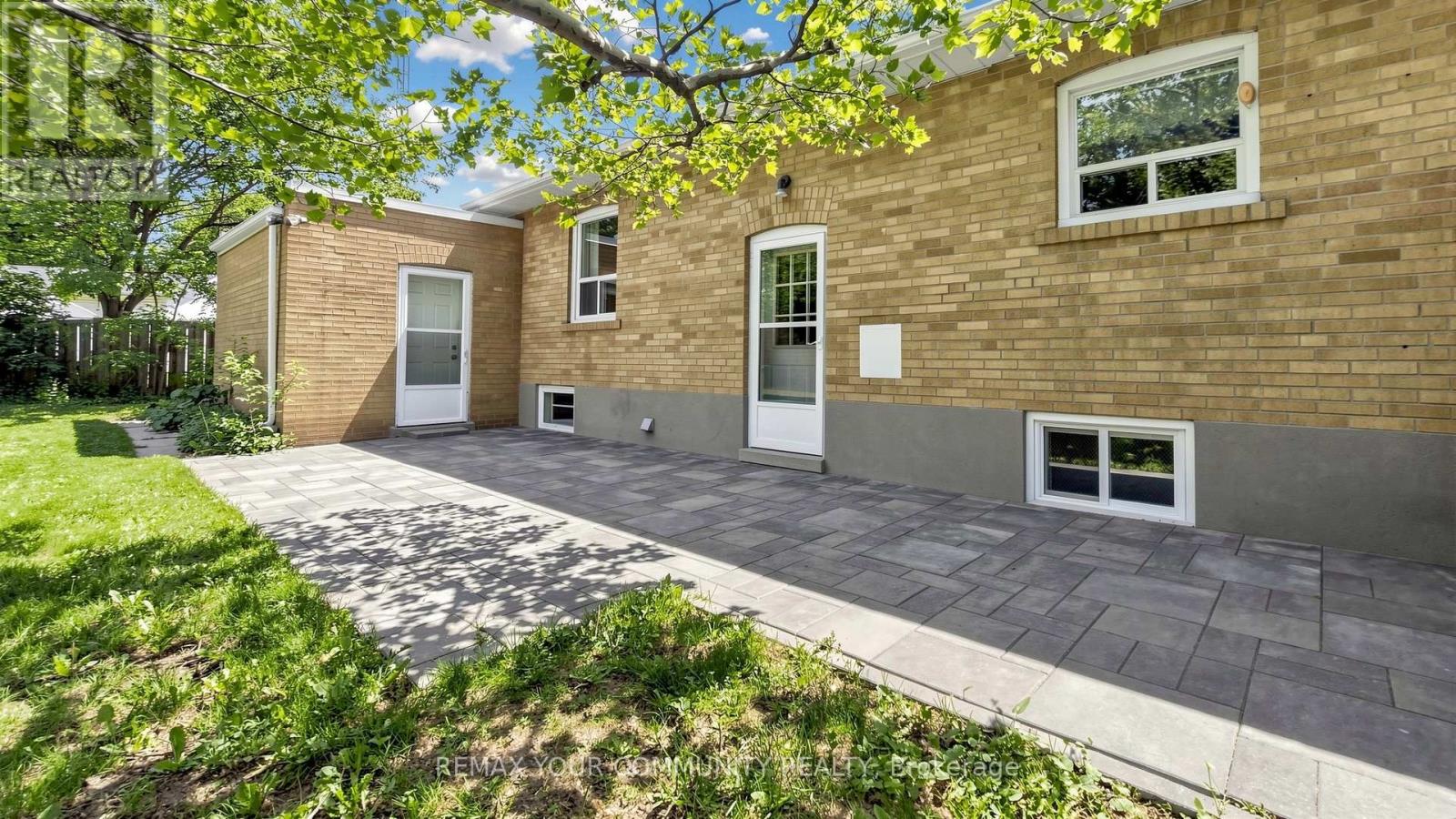10 Winlaw Place, Markham, Ontario  L3P 2C6 - Photo 24 - N13413892