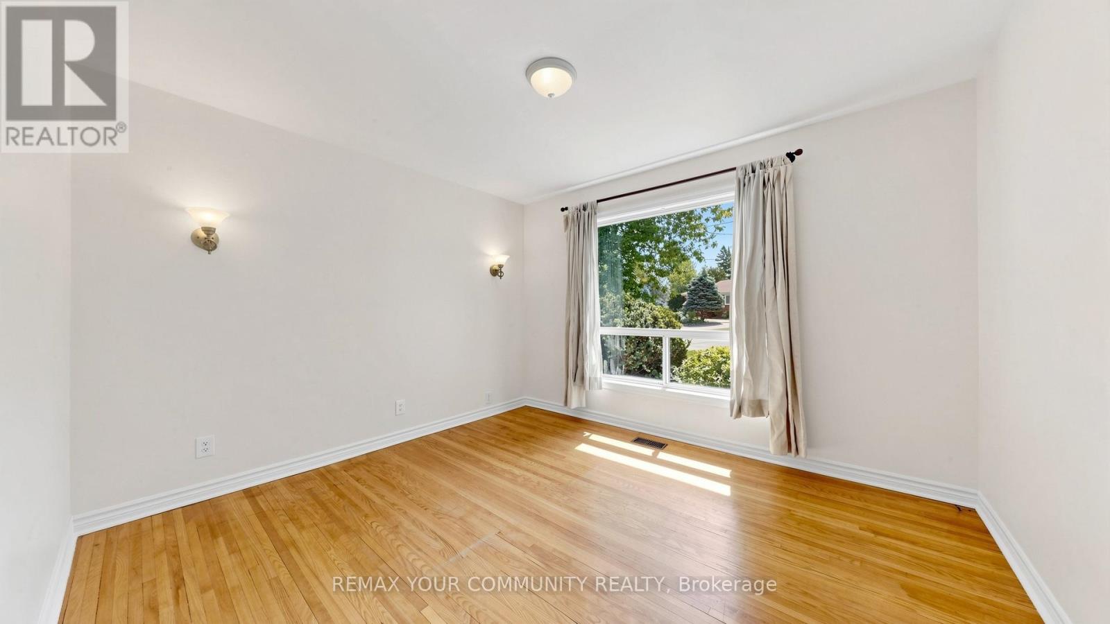 10 Winlaw Place, Markham, Ontario  L3P 2C6 - Photo 7 - N13413892