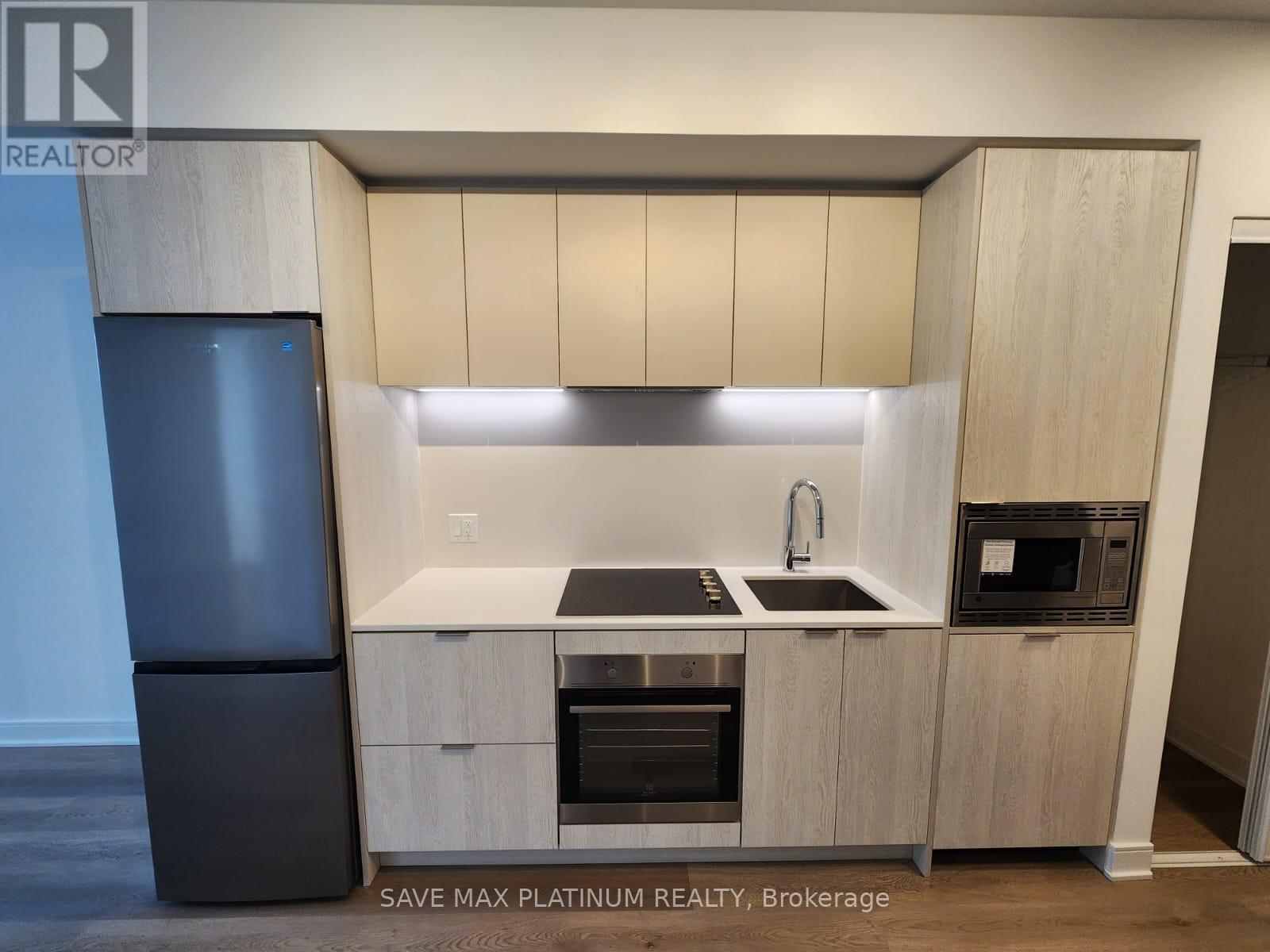 407 - 86 Dundas Street E, Mississauga, Ontario  L5A 1W4 - Photo 3 - W13562266