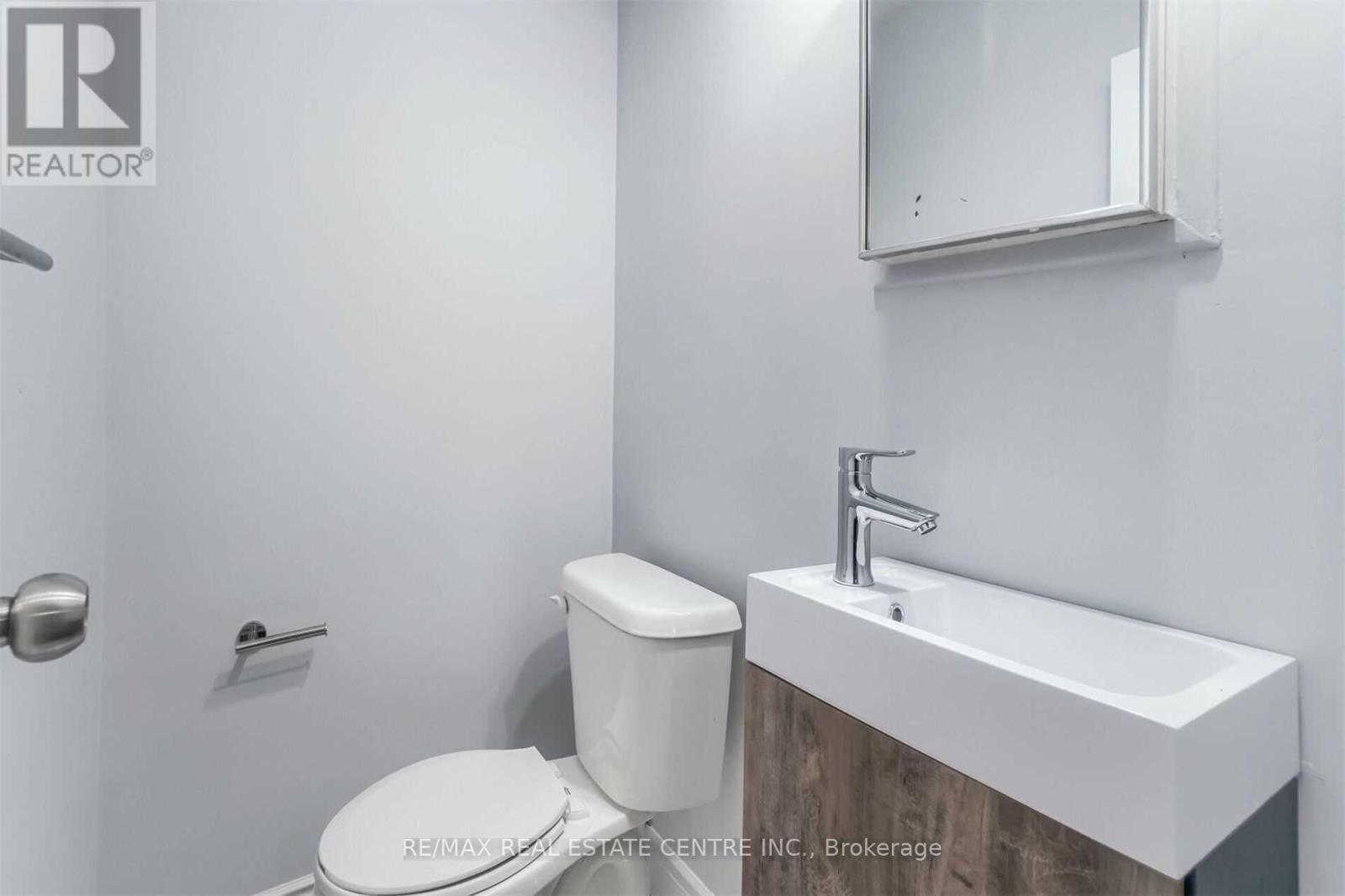 585 Indian Road N, Mississauga, Ontario  L5H 1R1 - Photo 10 - W13562344