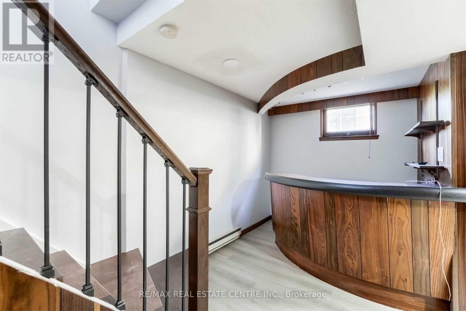 585 Indian Road N, Mississauga, Ontario  L5H 1R1 - Photo 11 - W13562344