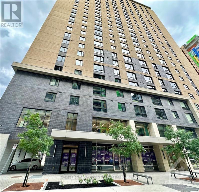 1610 - 105 CHAMPAGNE AVENUE, Ottawa