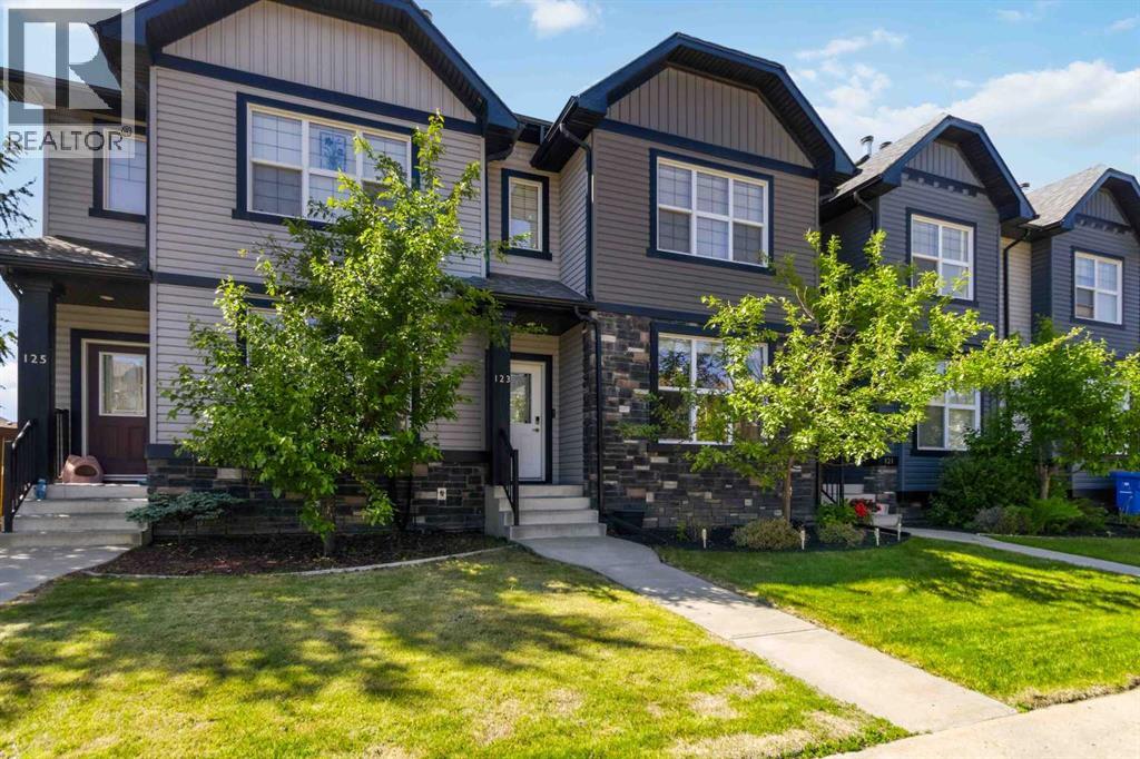 123 Sandpiper Road, Fort McMurray