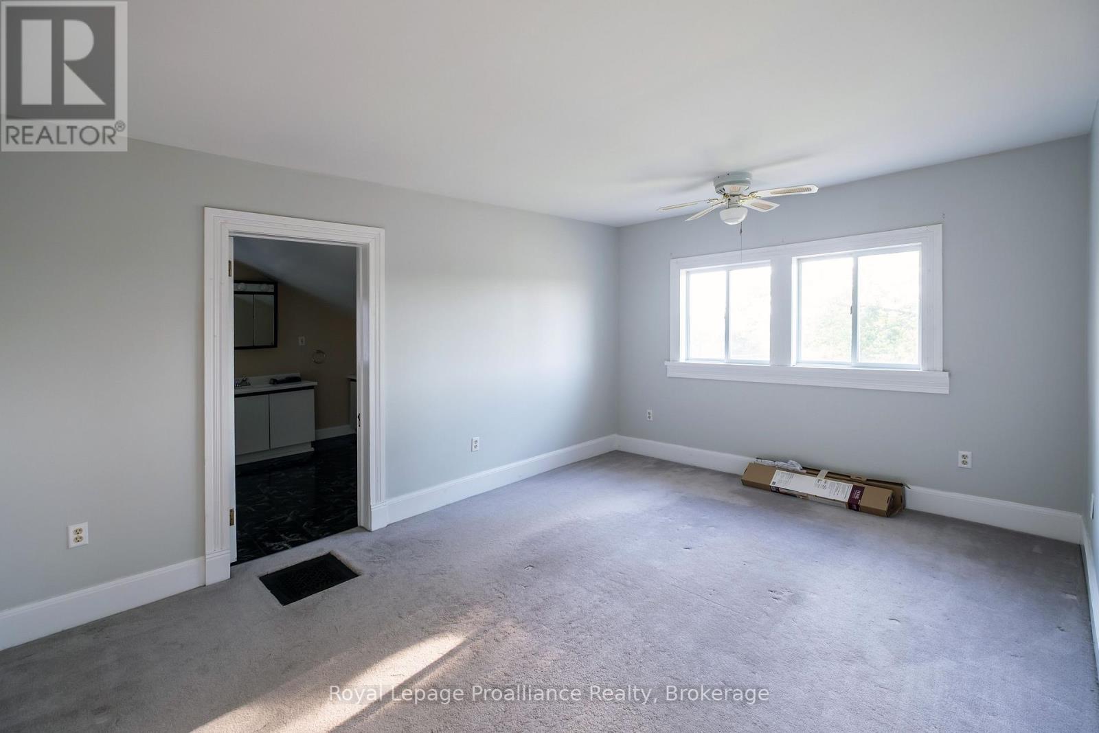 4 Highland Avenue, Belleville, Ontario  K8P 3P9 - Photo 12 - X13506362