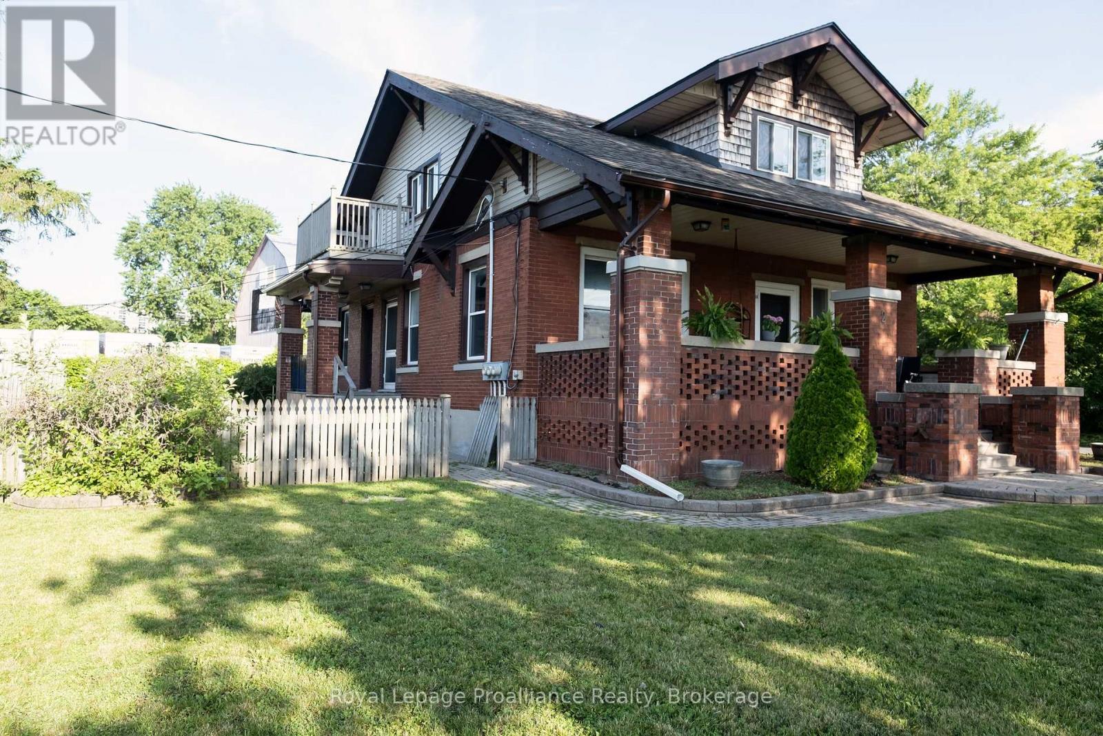 4 Highland Avenue, Belleville, Ontario  K8P 3P9 - Photo 4 - X13506362