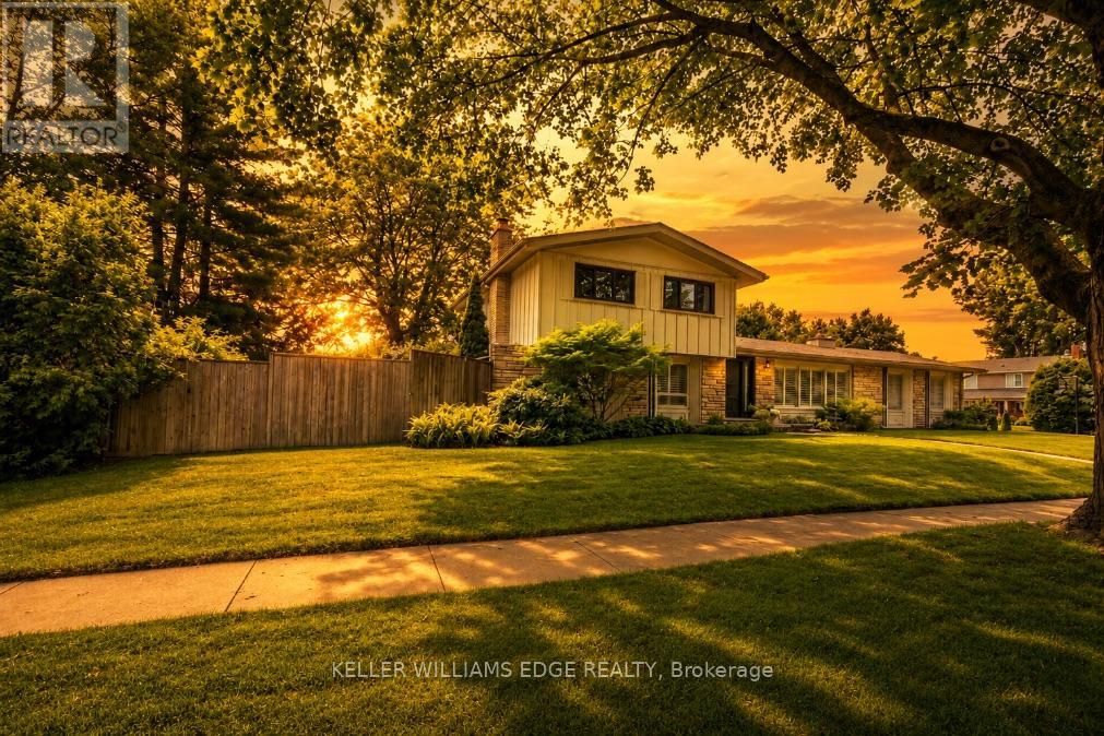 280 Penn Drive, Burlington, Ontario  L7N 2B8 - Photo 4 - W13476170