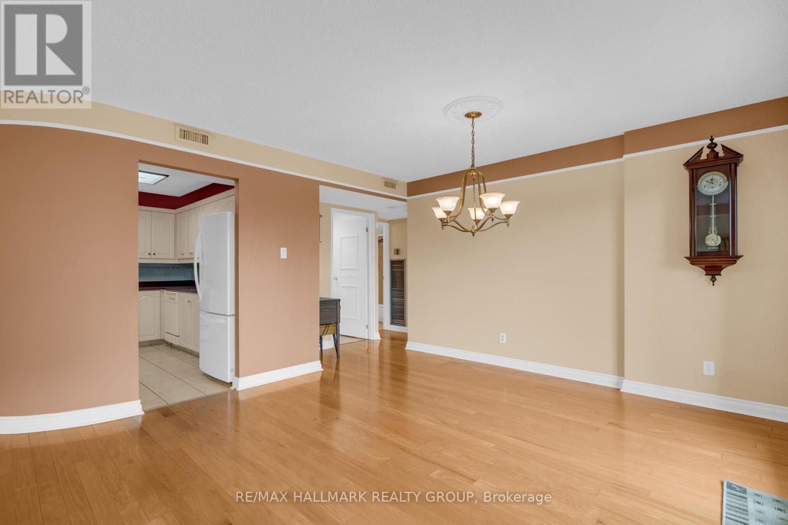 401 - 200 Lafontaine Avenue E, Ottawa, Ontario  K1L 8K8 - Photo 8 - X13542826