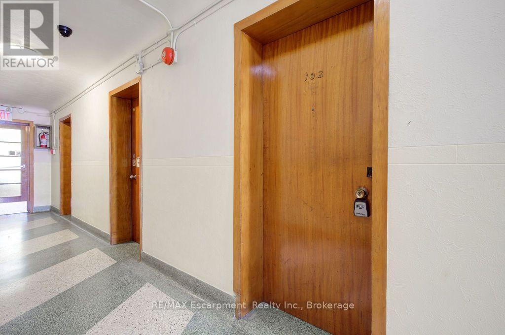 102 - 830 Robinson Street, Burlington, Ontario  L7R 2L5 - Photo 26 - W13562494