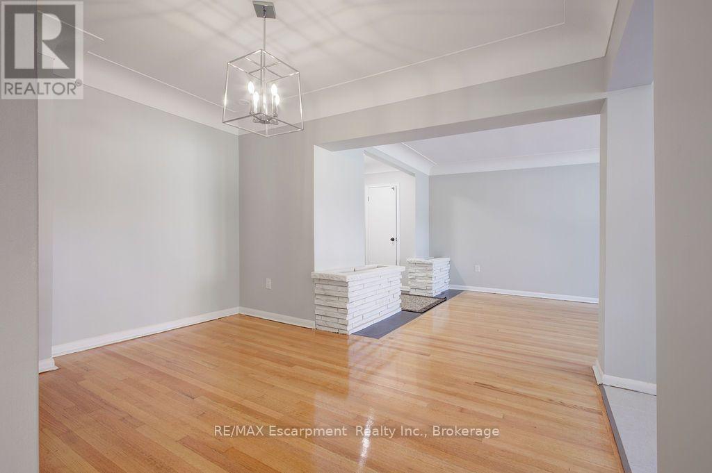 102 - 830 Robinson Street, Burlington, Ontario  L7R 2L5 - Photo 6 - W13562494
