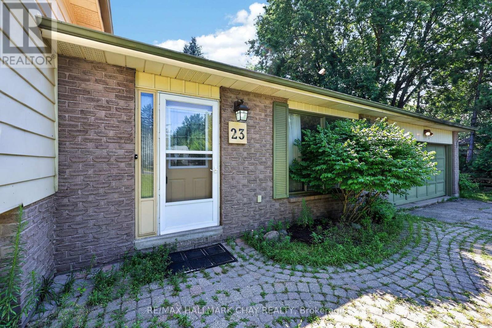 23 Pine Park Boulevard, Adjala-Tosorontio, Ontario  L0M 1J0 - Photo 3 - N13547382