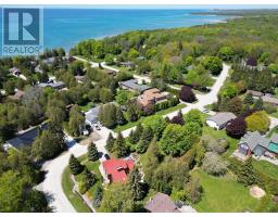 40 EASTWOOD CRESCENT, Kincardine, Ontario