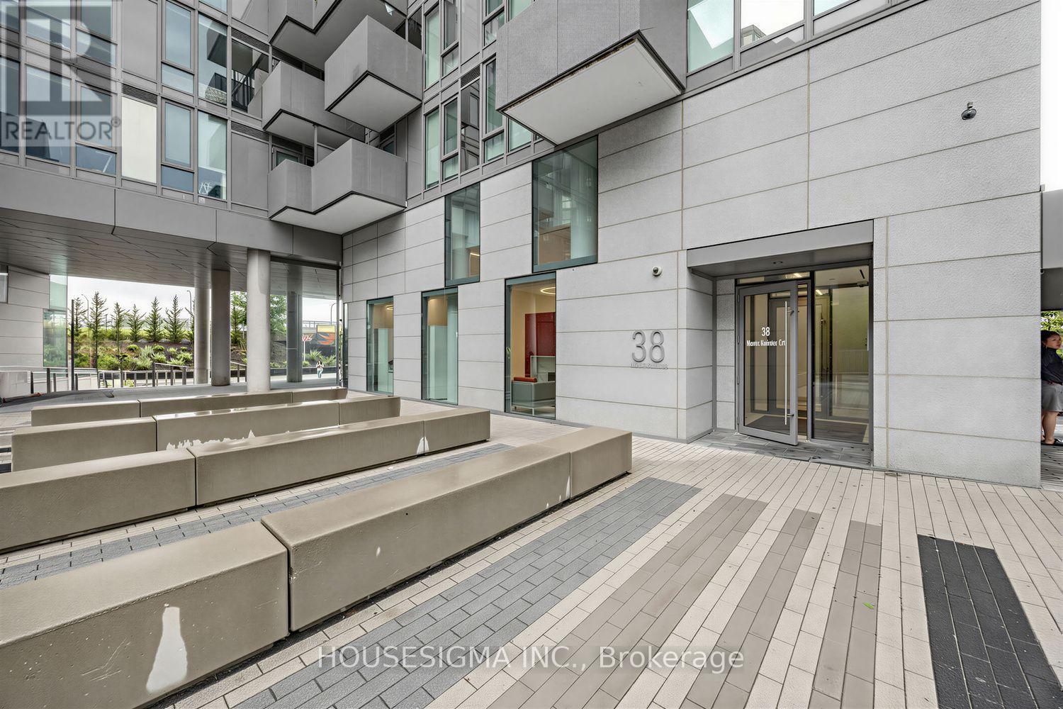 7 - 38 MONTE KWINTER COURT, Toronto (Clanton Park)