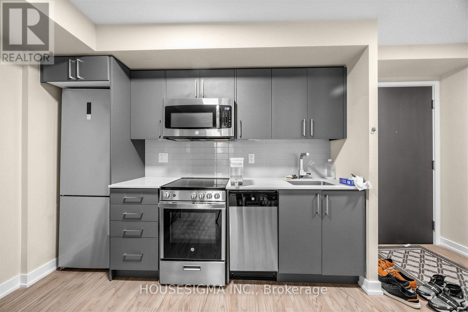 7 - 38 Monte Kwinter Court, Toronto, Ontario  M3H 0E2 - Photo 12 - C13562436