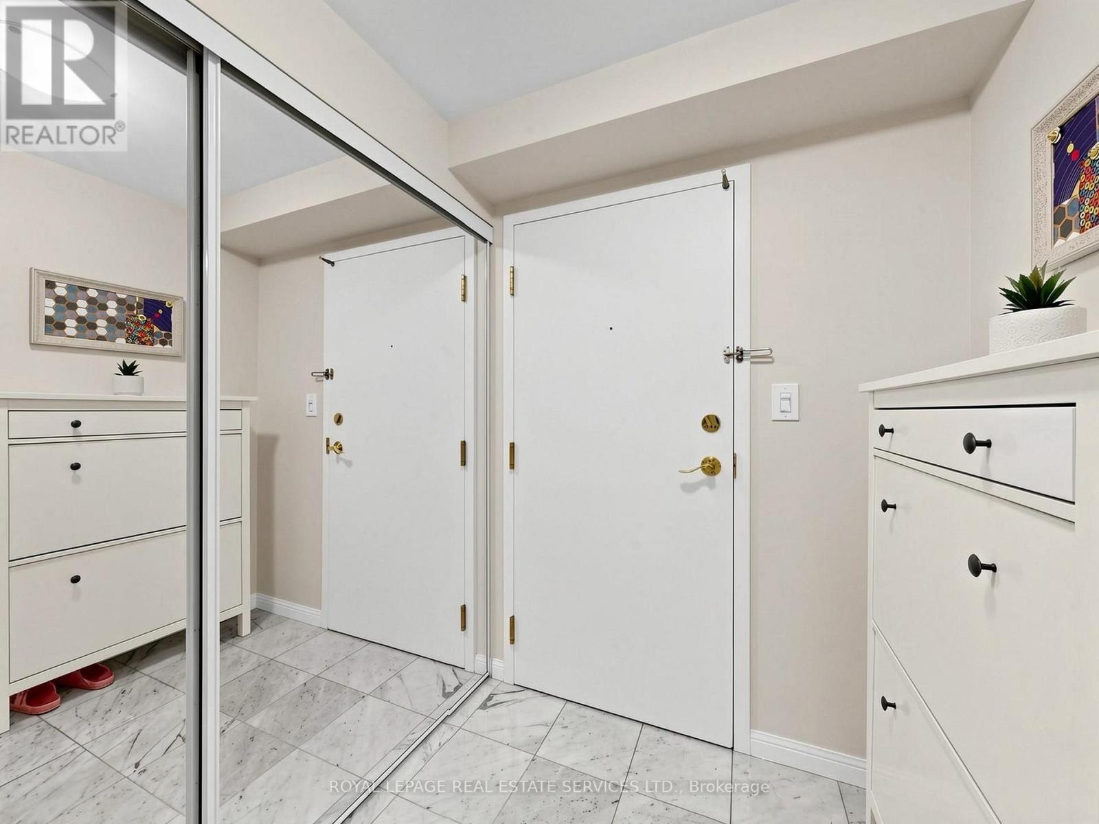 203 - 398 Eglinton Avenue, Toronto, Ontario  M4P 3H8 - Photo 27 - C13562468