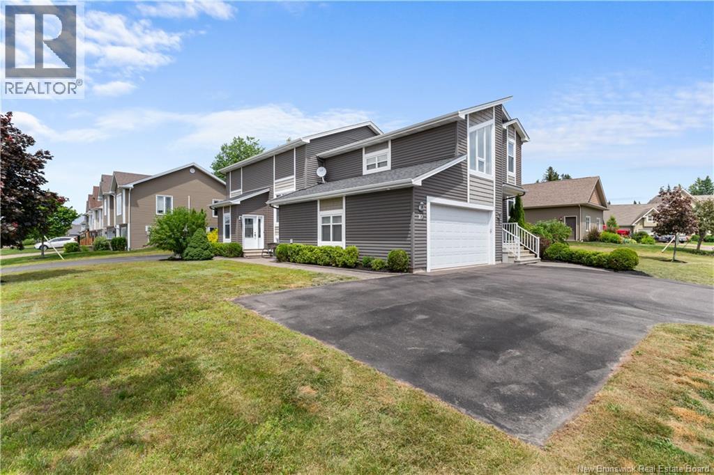 10 Yves Court, Dieppe, New Brunswick  E1A 0Z7 - Photo 2 - NB143971