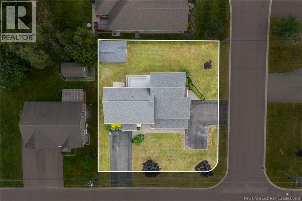 10 Yves Court, Dieppe, New Brunswick  E1A 0Z7 - Photo 4 - NB143971