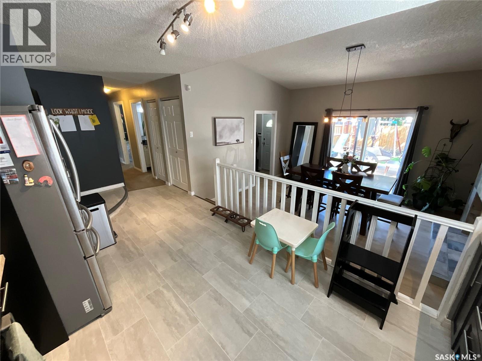 10 Mackenzie Crescent, Regina, Saskatchewan  S4N 5G5 - Photo 8 - SK042538