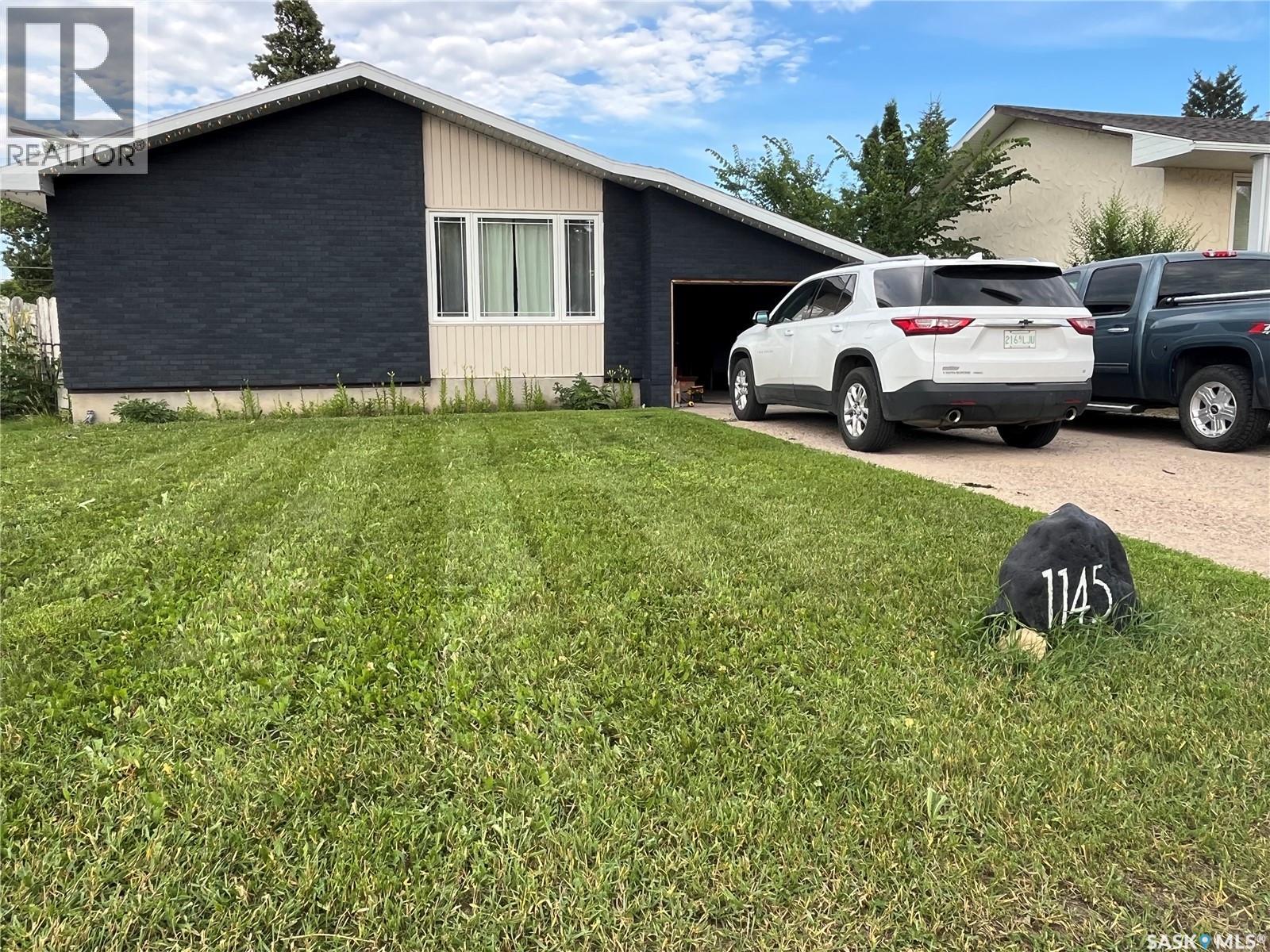 1145 9TH AVENUE SW, Moose Jaw, Saskatchewan