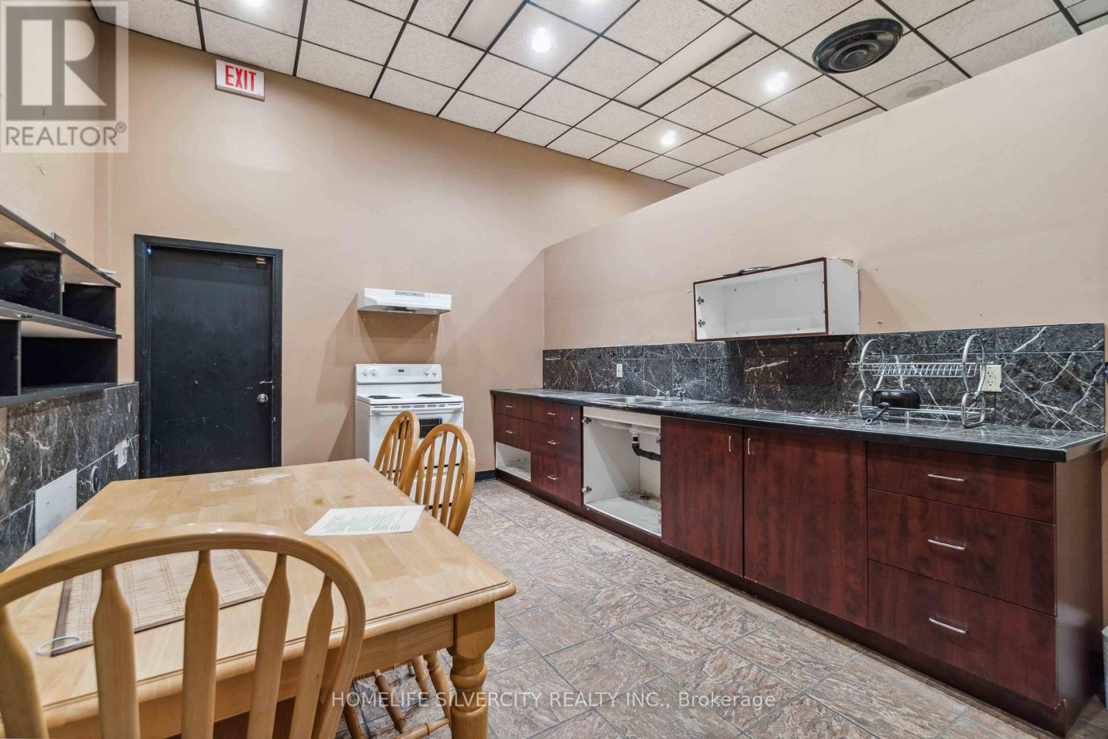 316 Talfourd Street E, Sarnia, Ontario  N7T 3B3 - Photo 23 - X13562592